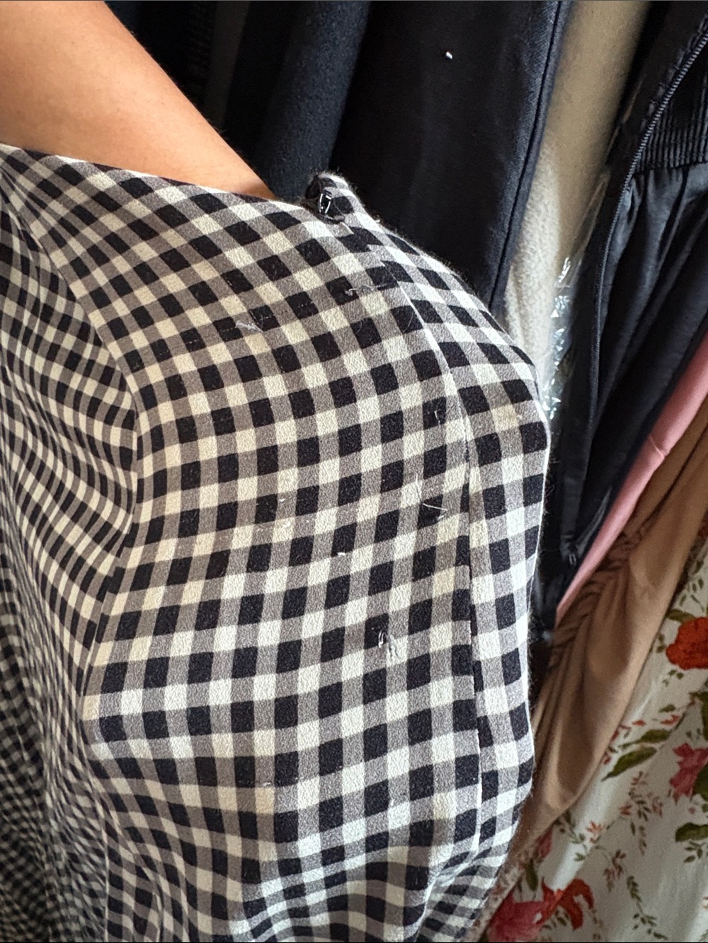 Reformation Black and White Gingham Midi Dress ,some pull but not hard to fix. - Picture 5 of 6
